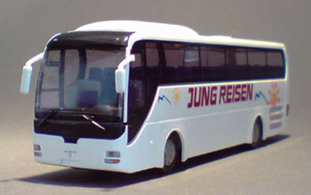 MAN-Lions-Coach_01-07
