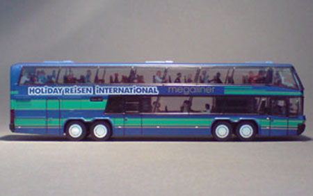 Neoplan-Megaliner_01-02