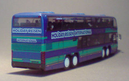 Neoplan-Megaliner_01-03