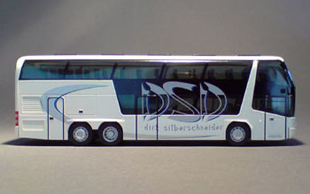 Neoplan-Skyliner_01-02