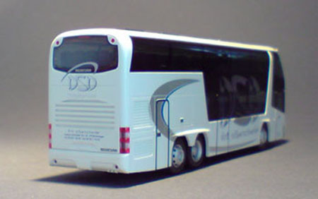 Neoplan-Skyliner_01-03