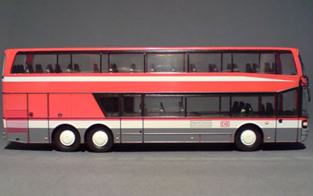 Setra-228-DT_01-02