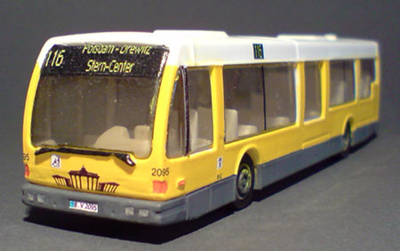 Den-Oudsten-B90_BVG-2095_01-07