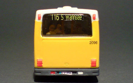Den-Oudsten-B90_BVG-2096_02-04