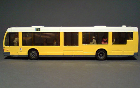 Den-Oudsten-B90_BVG-2096_02-06