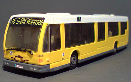Den-Oudsten-B90_BVG-2096_02-07