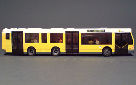 Den-Oudsten-B90_BVG-2576_03-02