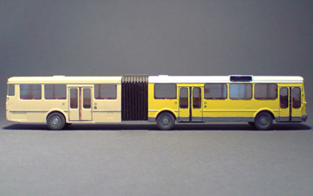 Mercedes-Benz-O305G_BVG-2677_01-02