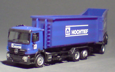 Mercedes-Benz-Actros-Abrollcontainer-Haengerzug_Hochtief_01-04