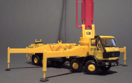 Mercedes-Benz_Betonpumpe_01-01