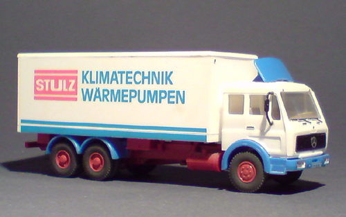 Mercedes-Benz_STULZ_01-01