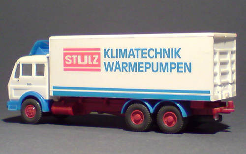 Mercedes-Benz_STULZ_01-03