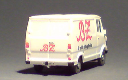 Mercedes-Benz-207D_BZ_01-02