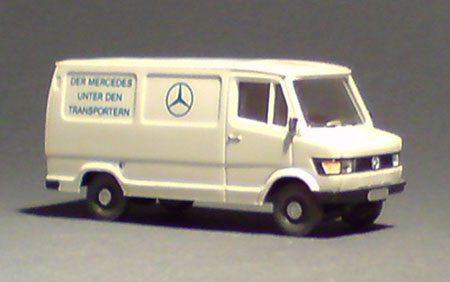 Mercedes-Benz-207D_Mercedes_01-01