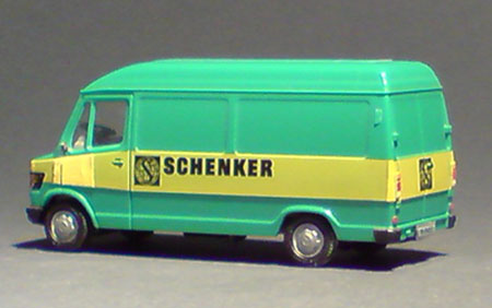 Mercedes-Benz-207D_Schenker_01-03