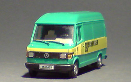 Mercedes-Benz-207D_Schenker_01-04