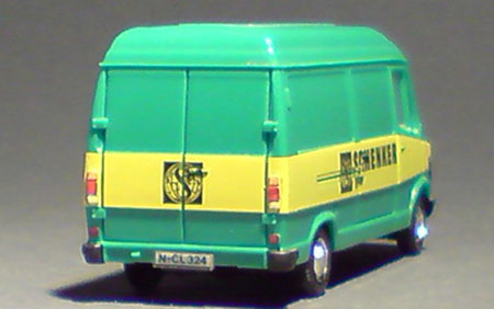 Mercedes-Benz-207D_Schenker_02-02