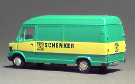 Mercedes-Benz-207D_Schenker_02-03