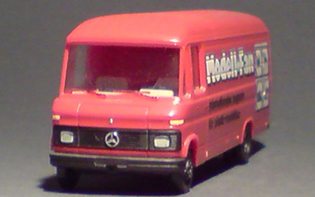 Mercedes-Benz-L406_Modell-Fan_01-04