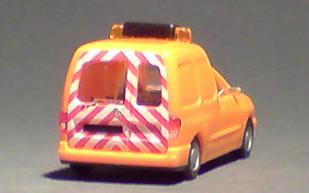 VW-Caddy_Baustellenfahrzeug_01-02
