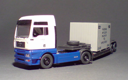 MAN-TGA-XXL_Wiking_01-04