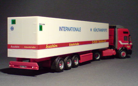Mercedes-Benz-SK_Kautetzkiy_01-02