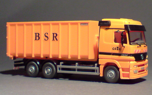 Mercedes-Benz-Actros-Abrollcontainer_BSR_01-01