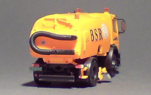 Mercedes-Benz-Atego-Kehrfahrzeug_BSR_01-02