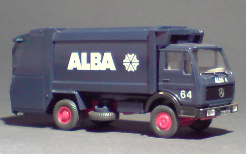 Mercedes-Benz-Pressmüllwagen_ALBA_01-01