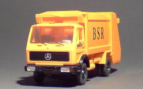 Mercedes-Benz-Pressmüllwagen_BSR_02-04