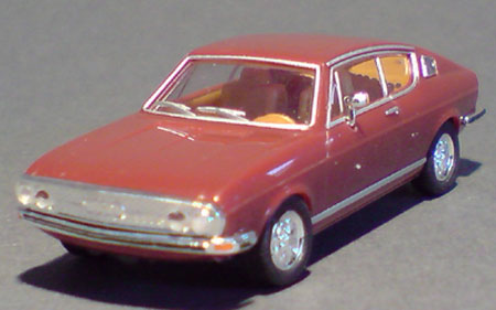 Audi-100-Coupe-S_01-04