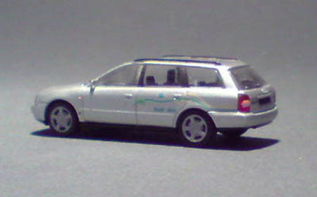 Audi-A4-Avant_01-03