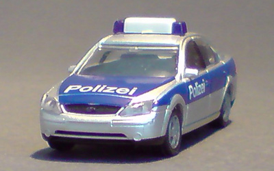 Ford-Mondeo_02-04