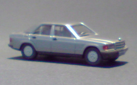 Mercedes-Benz-190D_01-01