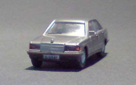 Mercedes-Benz-190D_01-04