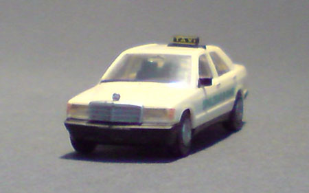 Mercedes-Benz-190D_02-04