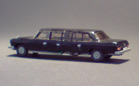 Mercedes-Benz-300SEL-Limosine_01-03