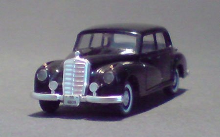 Mercedes-Benz-300_01-04