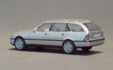 Mercedes-Benz-C-KlasseT_01-03