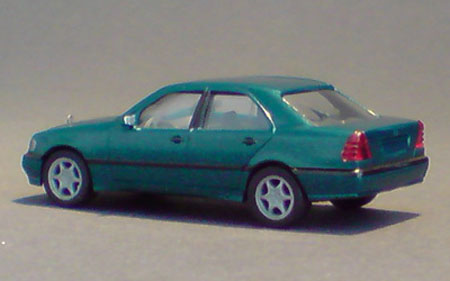 Mercedes-Benz-C-Klasse_02-03