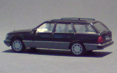 Mercedes-Benz-E-KlasseT_01-03