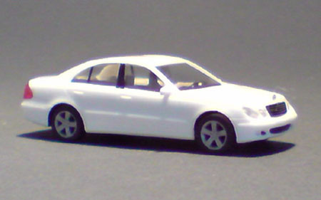 Mercedes-Benz-E-Klasse_03-01