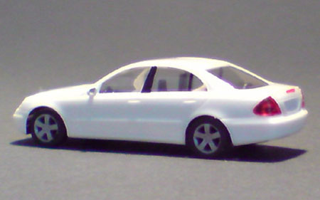 Mercedes-Benz-E-Klasse_03-03