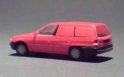 Opel-Astra-Caravan_01-03