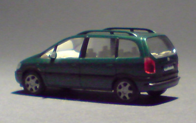 Opel-Zafira_01-03