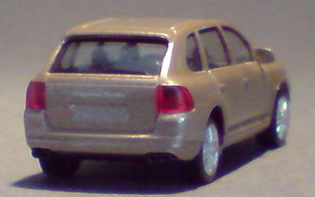 Porsche-Cayenne_01-02