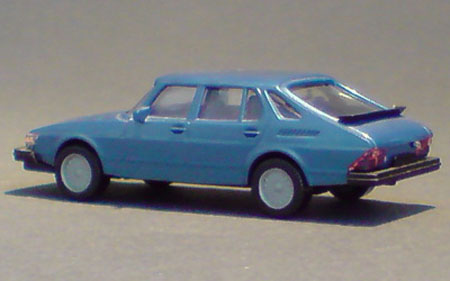 Saab-900_01-03
