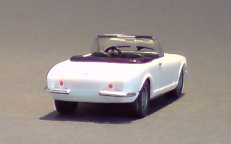 Fiat-124-Spider_01-02