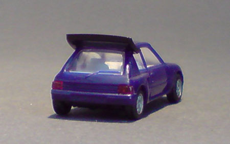 Peugeot-205_01-02
