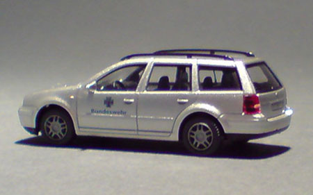 VW-Golf-IV-Variant_01-03